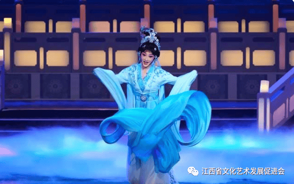 有艺术生命力"以家庭为单位的业余赣剧团很多县城和乡村都有"赣剧非常