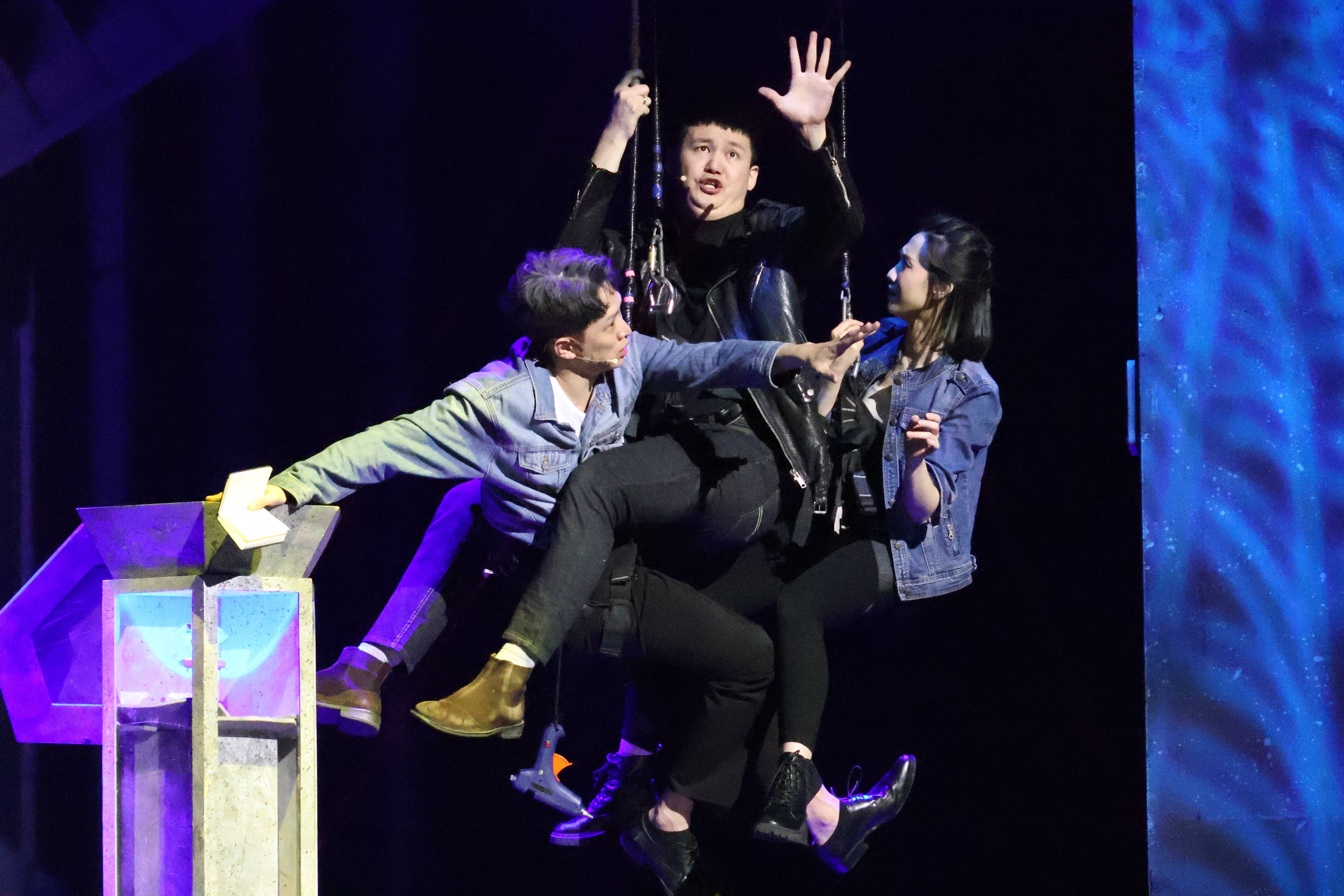 笑声不断开心麻花舞台剧贼想得到你引爆重庆大剧院