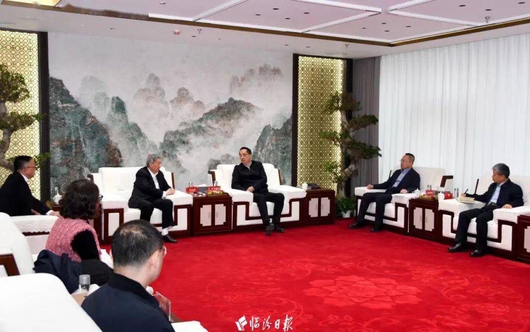 李云峰带领市招商团赴北京市考察招商