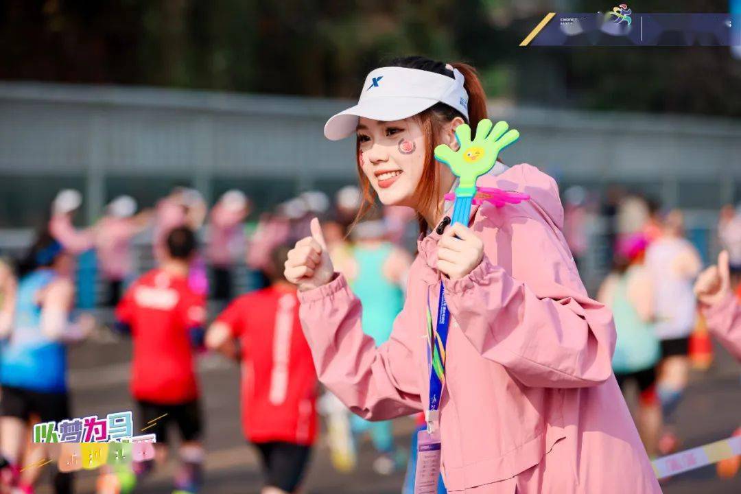 2024重庆马拉松双双破赛会纪录焦安静夺冠