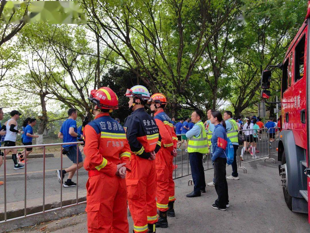 11處安保執勤點,其中水域安保執勤救援橡皮艇6艘,沿線消防車執勤點5處