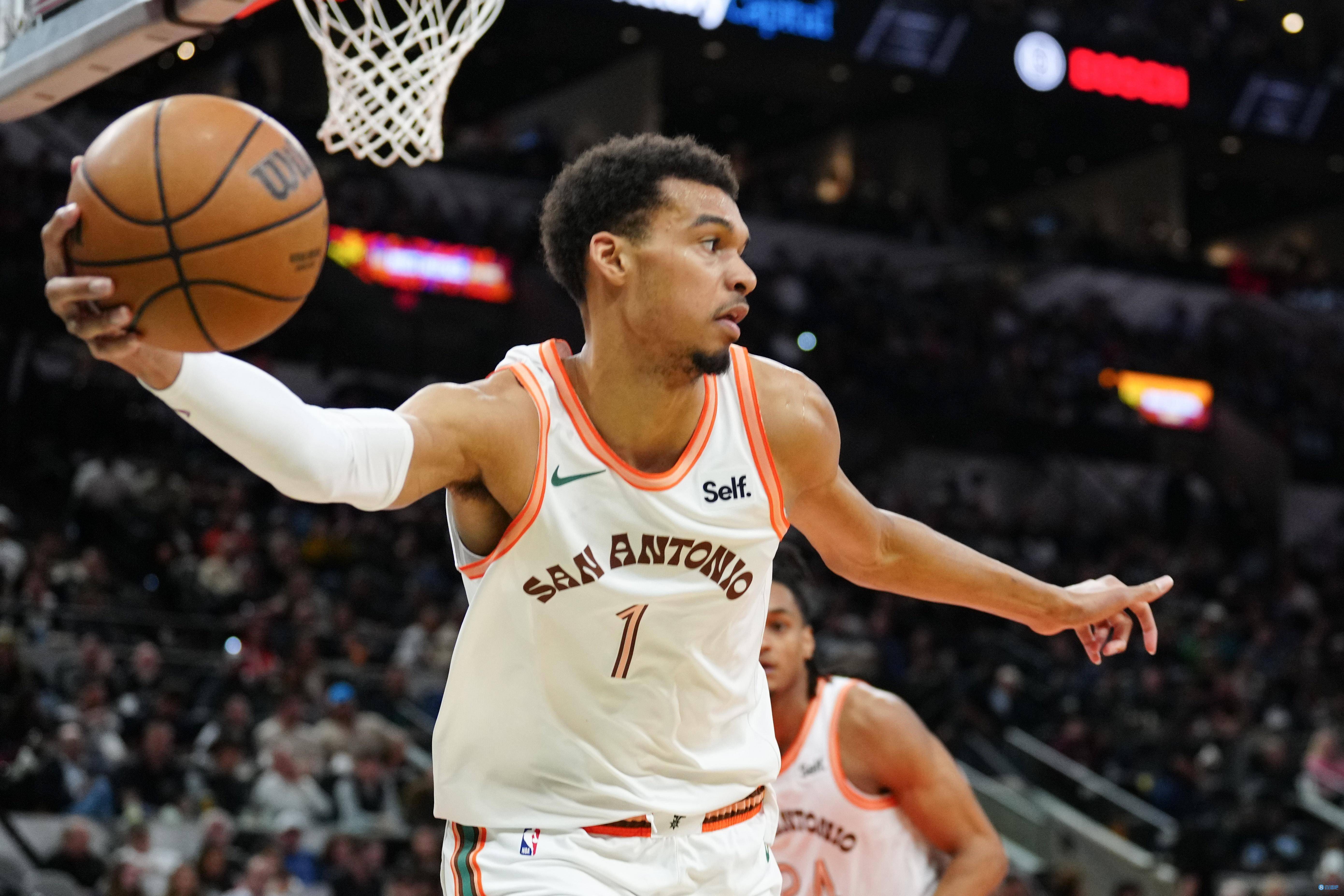 独角兽之争沃格尔我根据文班的上场时间安排波尔波尔的