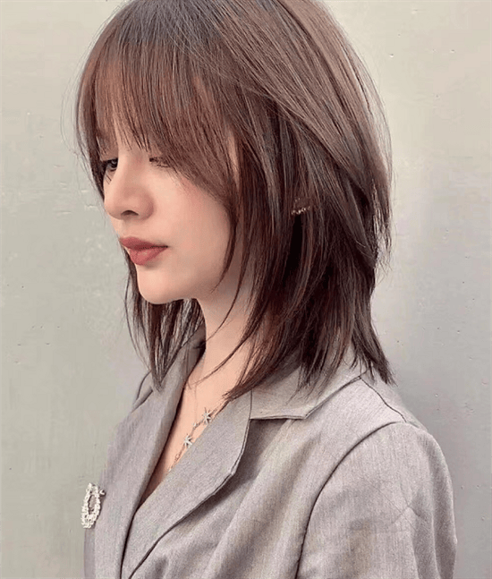 最新流行的女生短发,燕尾头特别有时髦感和辨识度