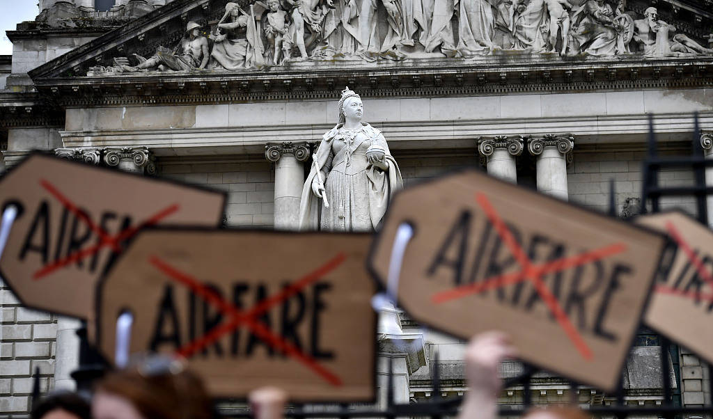 澎湃思想周报丨美国反堕胎运动的全球影响气候行动主义者的雄心与困境