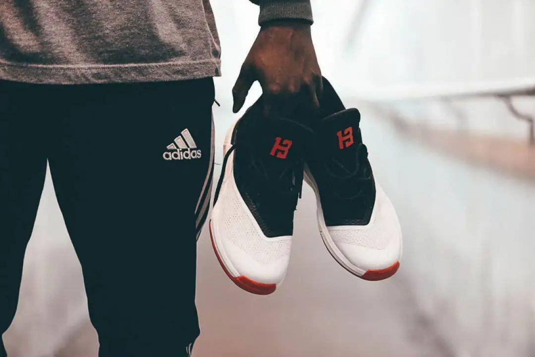 adidas顶级战靴无数粉丝曾经的梦想啊