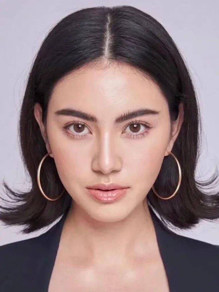 别再披头散发了这5款春夏发型太太太撩了显高显脸小