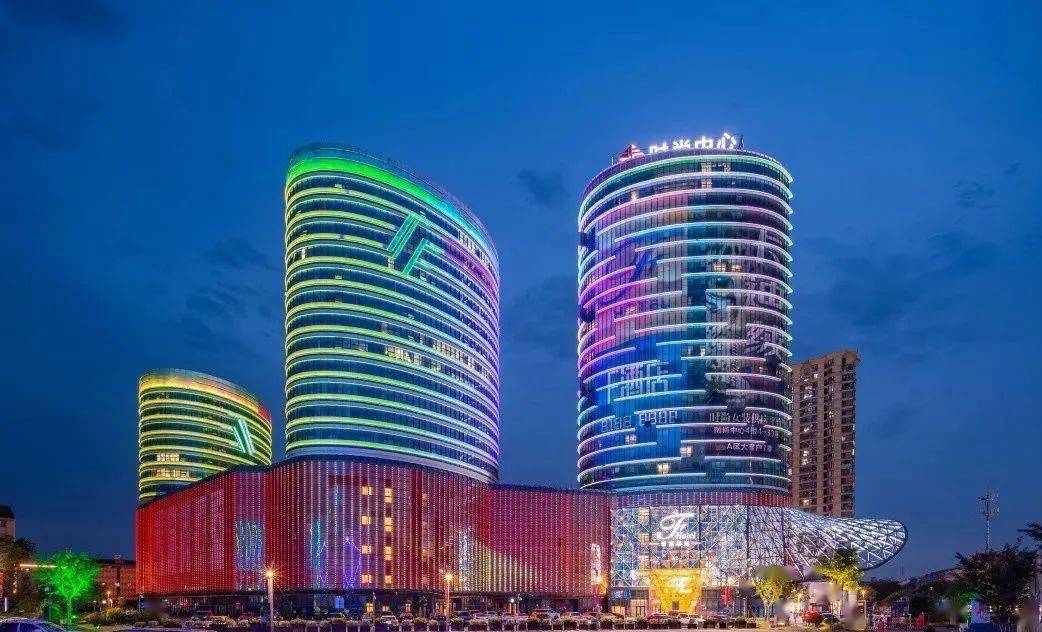 桐乡千万元村造起17层村民大厦