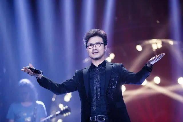 汪峰走投无路给黄绮珊打电话我有一首歌适合你6000块钱一分不能少