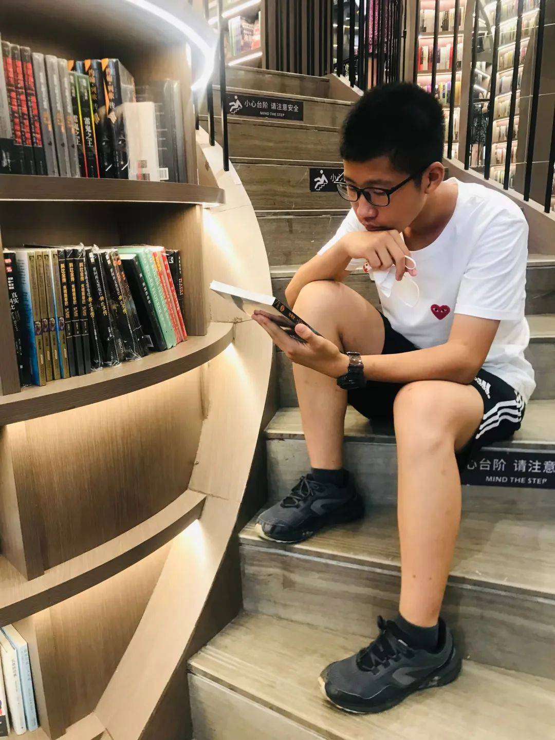 这所鼓楼新名校太低调毕业生透露了最大秘密