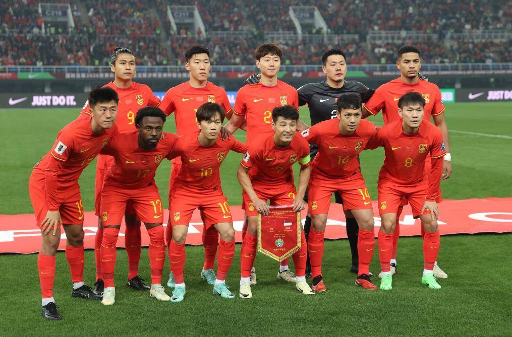 世预赛|中国男足主场4:1大胜新加坡队_中国队_武磊_比赛