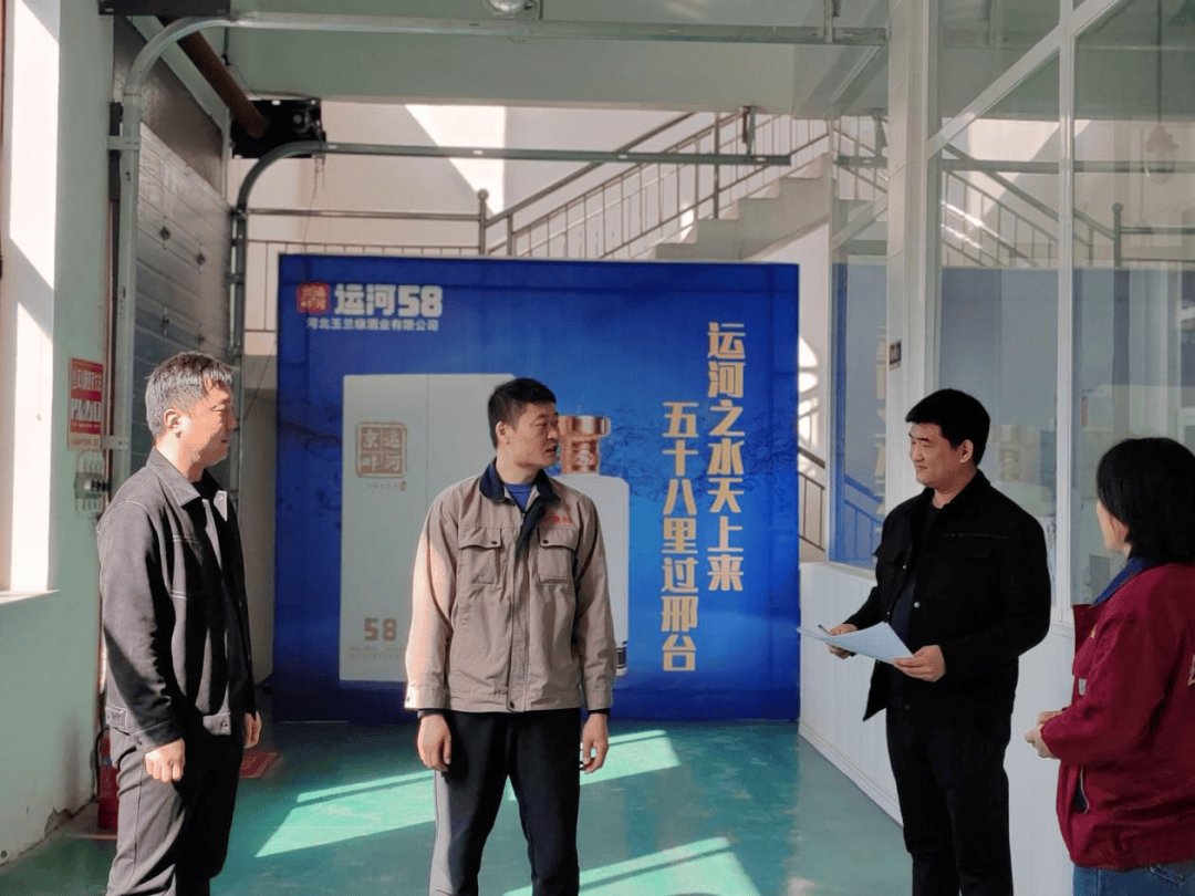 县人社局三进三送惠企惠民重实效