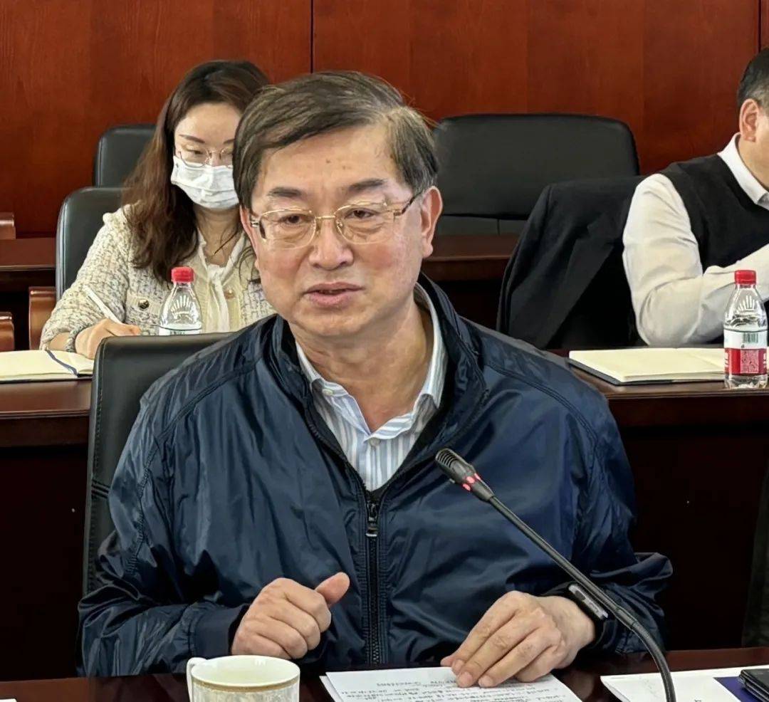 崔明华会长在讲话时表示,bim发展报告的编制工作今年已进入第十个年头