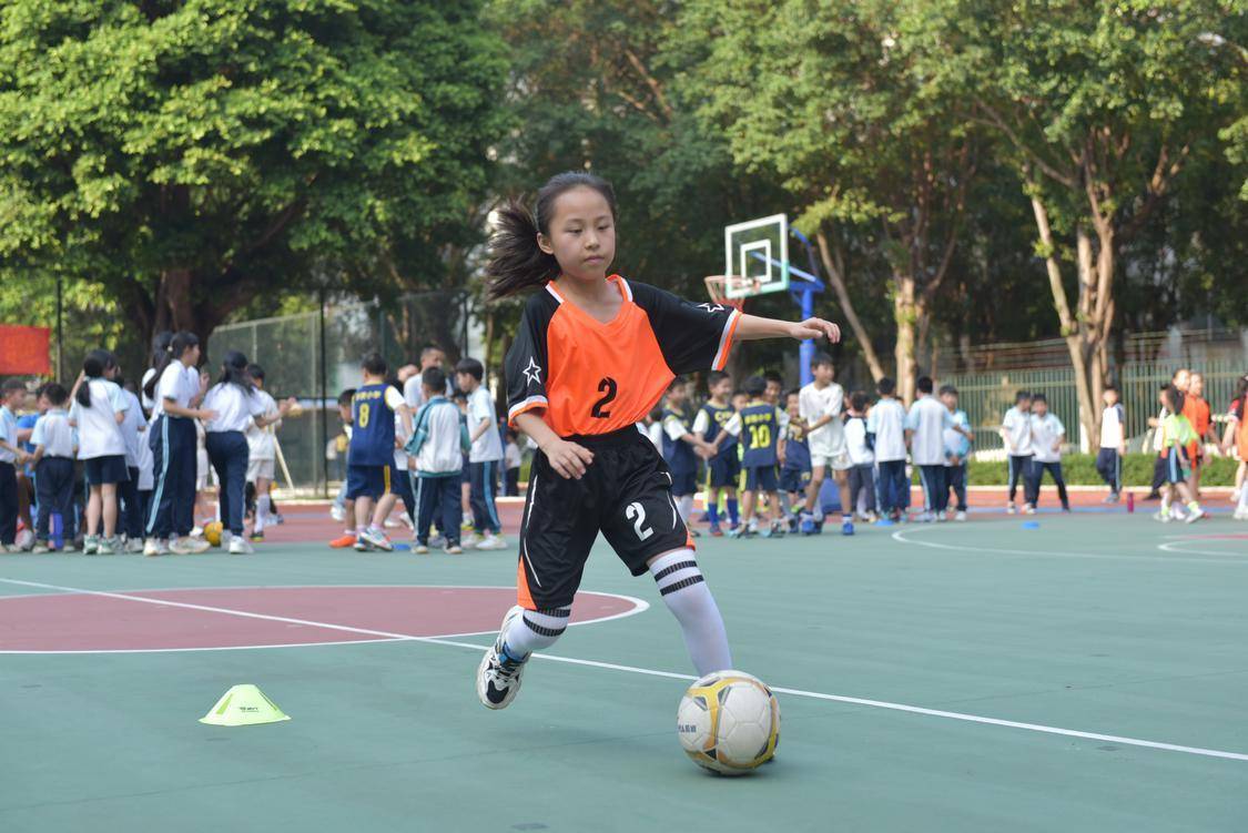 绿茵场上竞韶华惠景小学校长杯足球联赛精彩纷呈