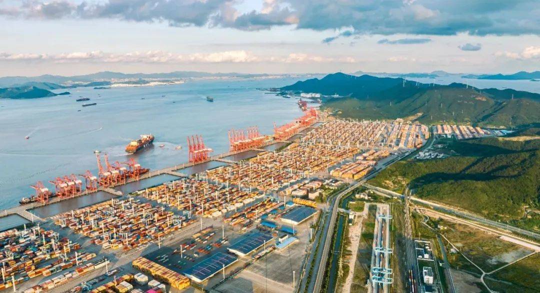 重要股权重组宁波港与江苏省港口集团从竞争走向合作