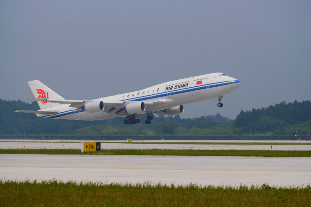 国航,史上最大的减亏!