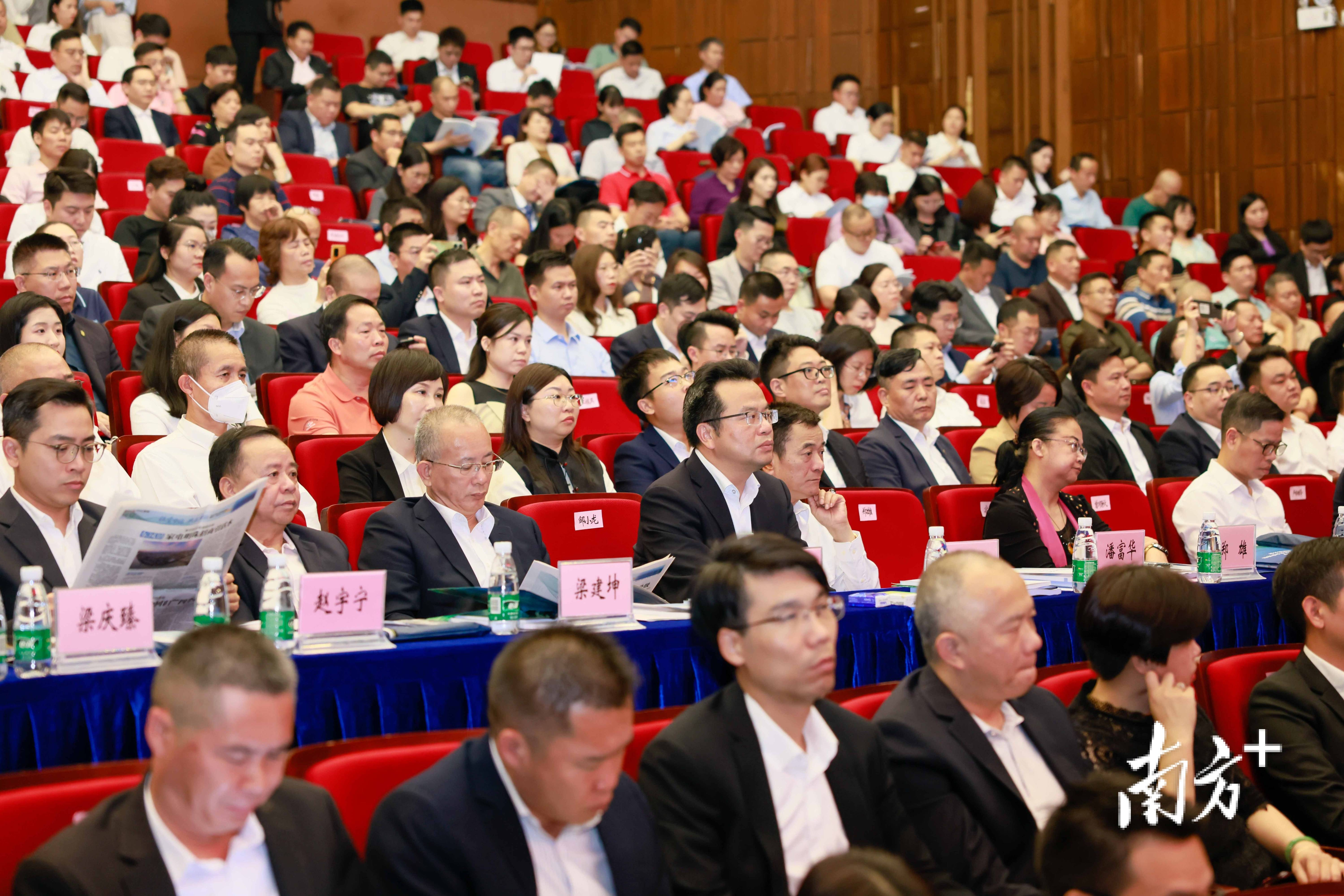 呼唤狼群效应中山东凤这场企业论坛释放新信号