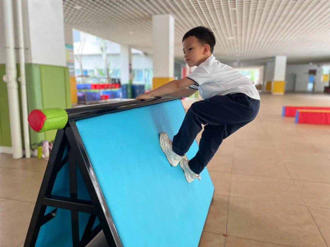 畅享自主游戏悦享幸福童年东华幼儿园户外自主游戏