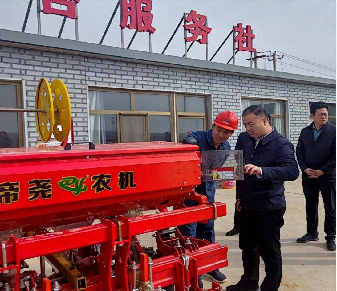 潘新在靖远县调研乡村振兴工作