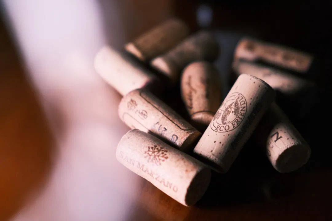 探店特辑丨到版筑后街遁入微醺winetime时间