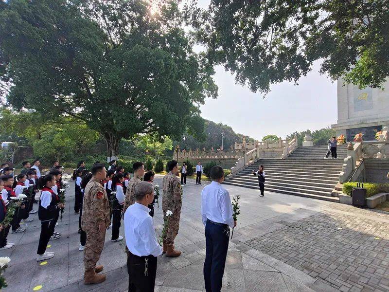 文明关注仙游县开展百园千校清明祭英烈活动