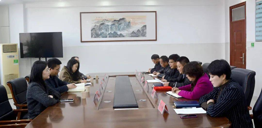 泗县三中党委书记,校长刘永带领校领导班子成员全程参与活动.