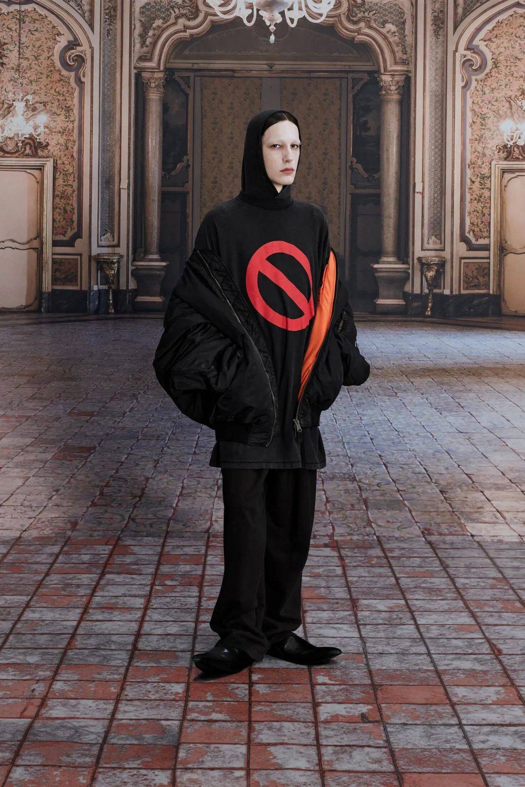 balenciaga春夏广告大片supremexmm6全新联名系列valentino新任创意