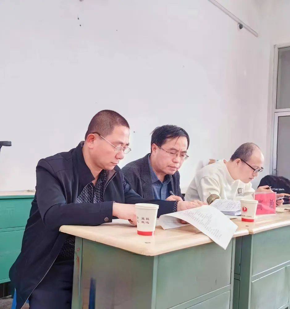 【阳泉一中】以研促教 "语"你同行——记阳泉一中高一语文备课组集体