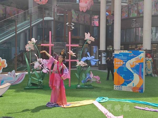 在家门口享戏曲盛宴池韵长宁艺聚申城文化艺术交流演出举行