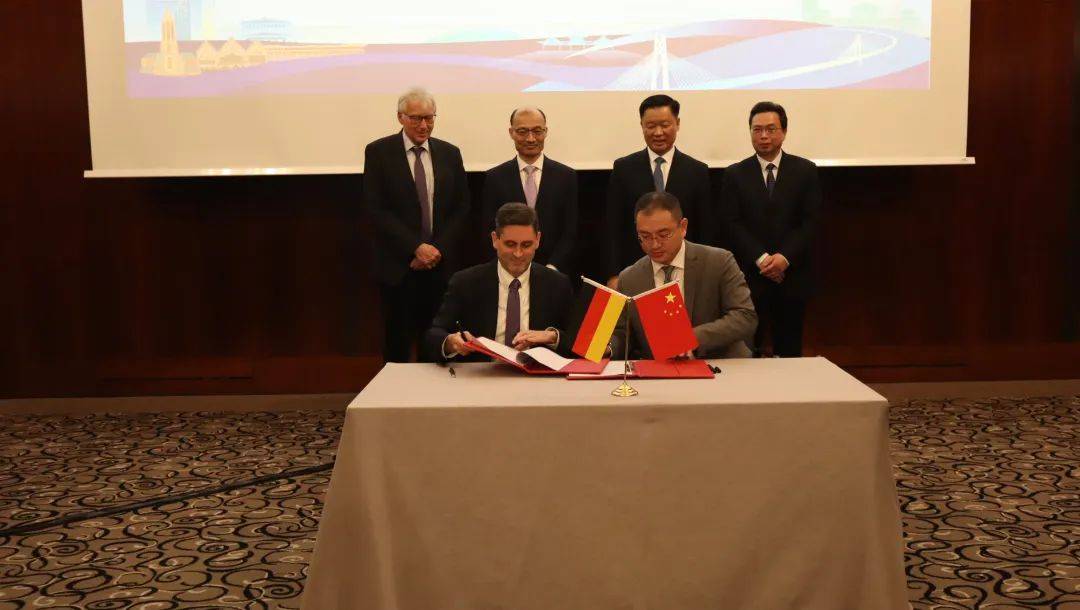 潘国强率团赴德国瑞士意大利开展经贸拜访活动加强经贸交往结出更多