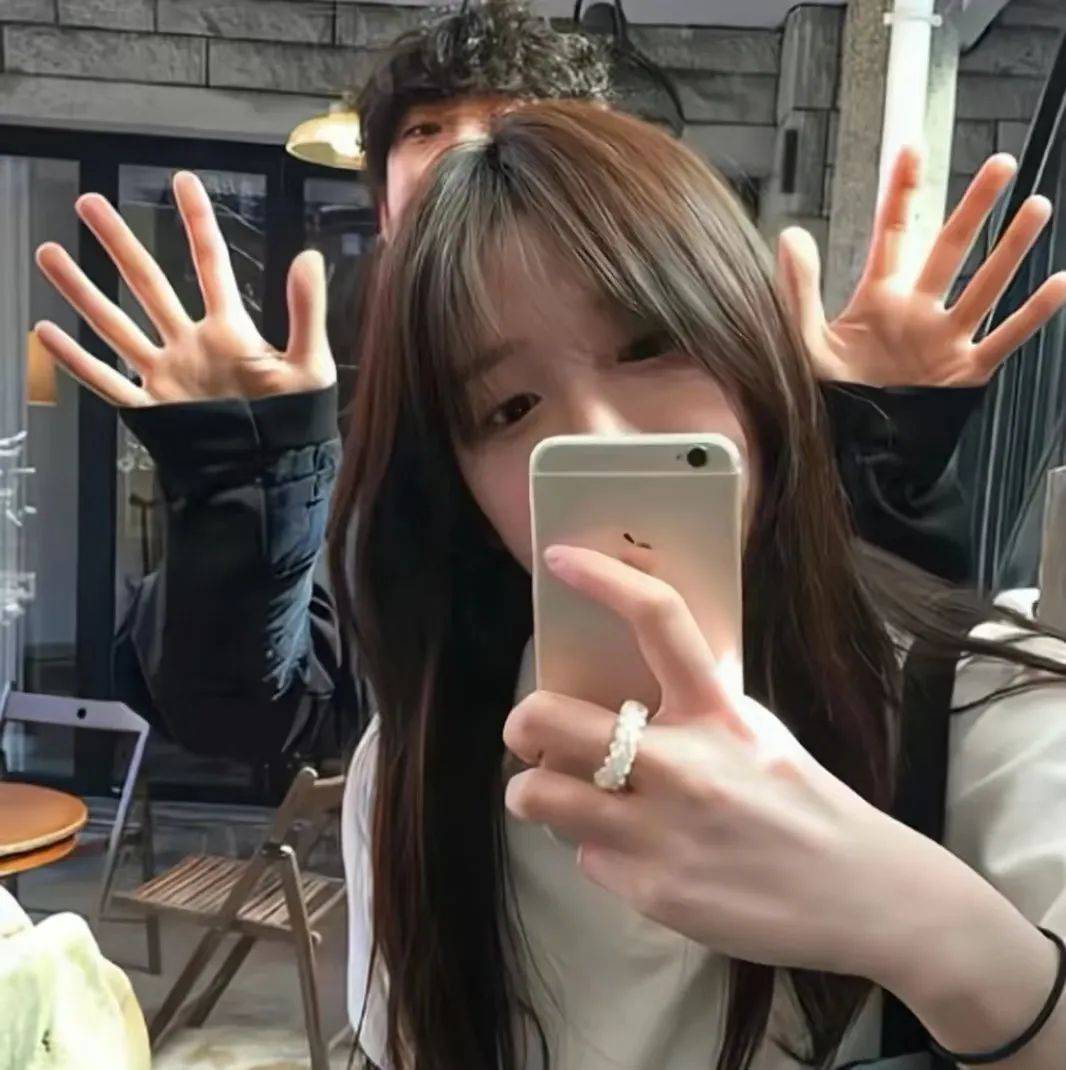 头像干净治愈的new新头像