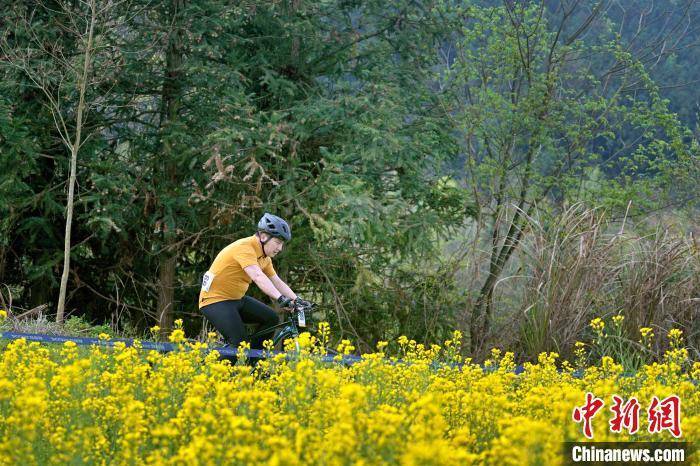 中国黄山黟县自行车公开赛山地组开赛