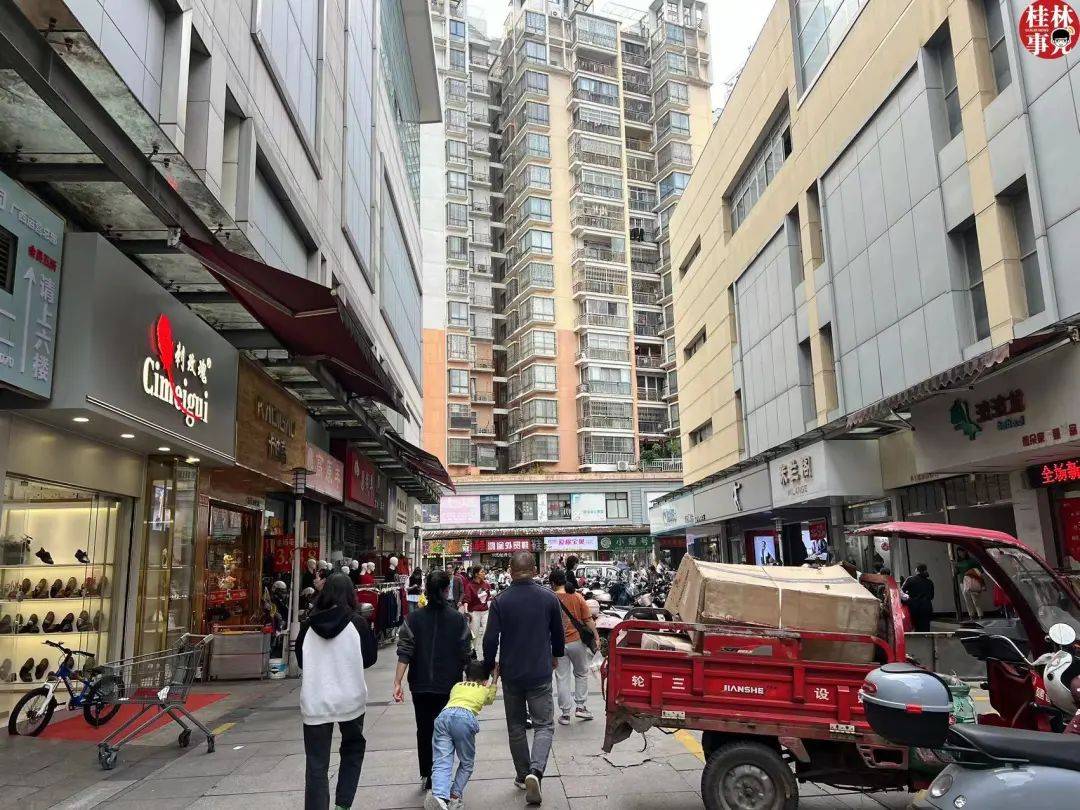 实拍桂林北极广场商贸城如今