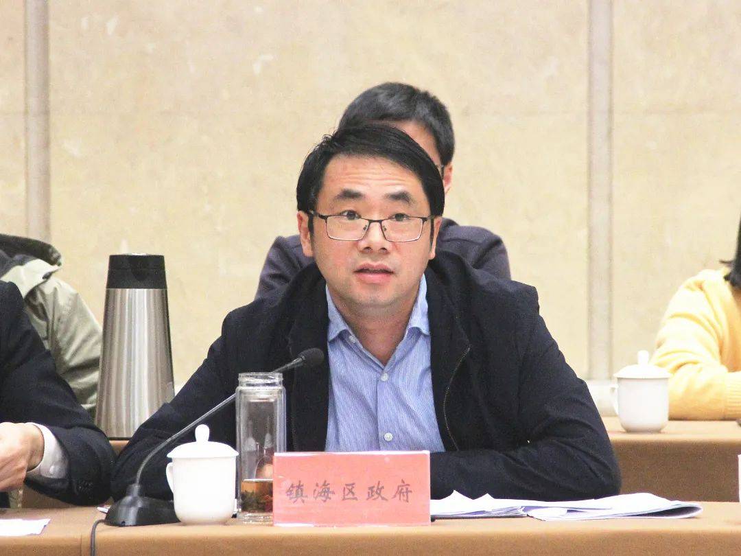 市政府召开全市两稳一促工作推进会