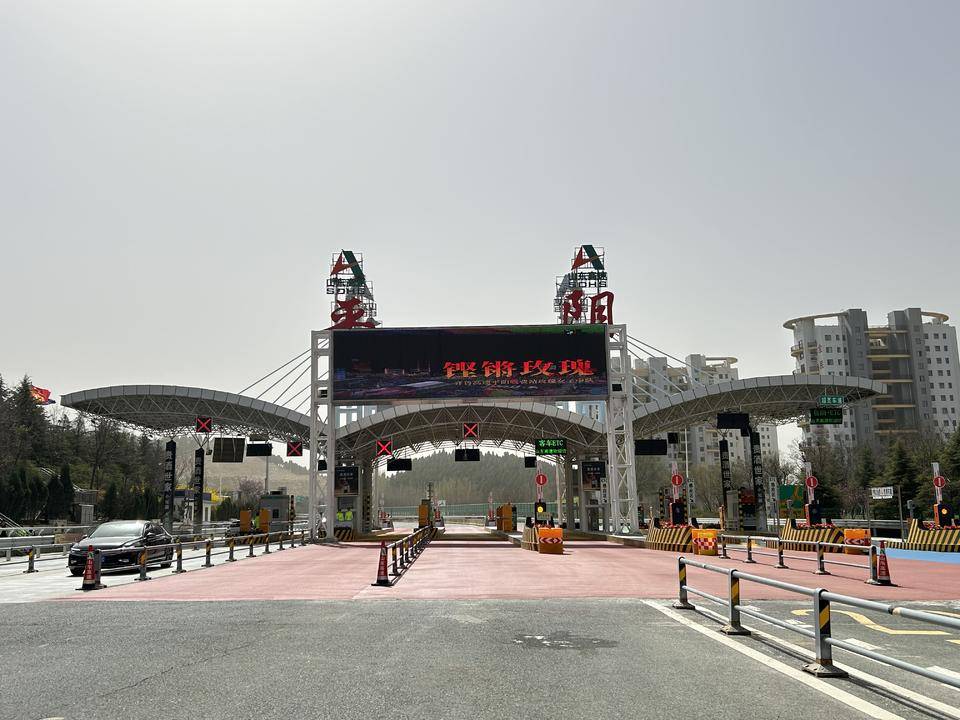 山东出省通道再扩容,济菏高速改扩建年底通车_菏泽_施工_车道