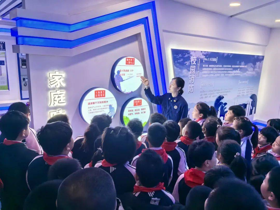 五进天天见消防安全素质从娃娃抓起