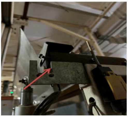 烟草制丝车间翻箱机开关门检测装置的研发与应用