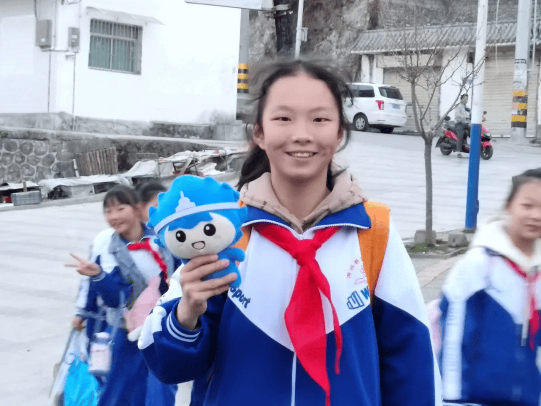 "妈妈,你看,这里是兰州大学!