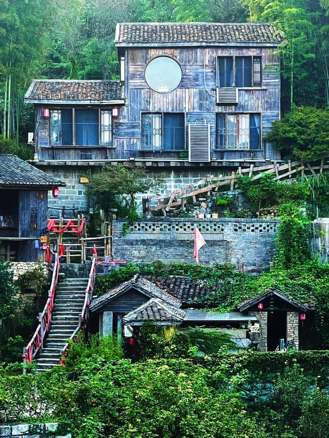 99安义古村这座躲在梅岭山麓的小村在时光里安稳了千年.