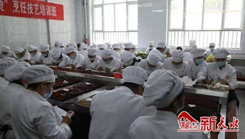 张家川县:开展麻辣烫免费培训 助力创业者开展美食之旅