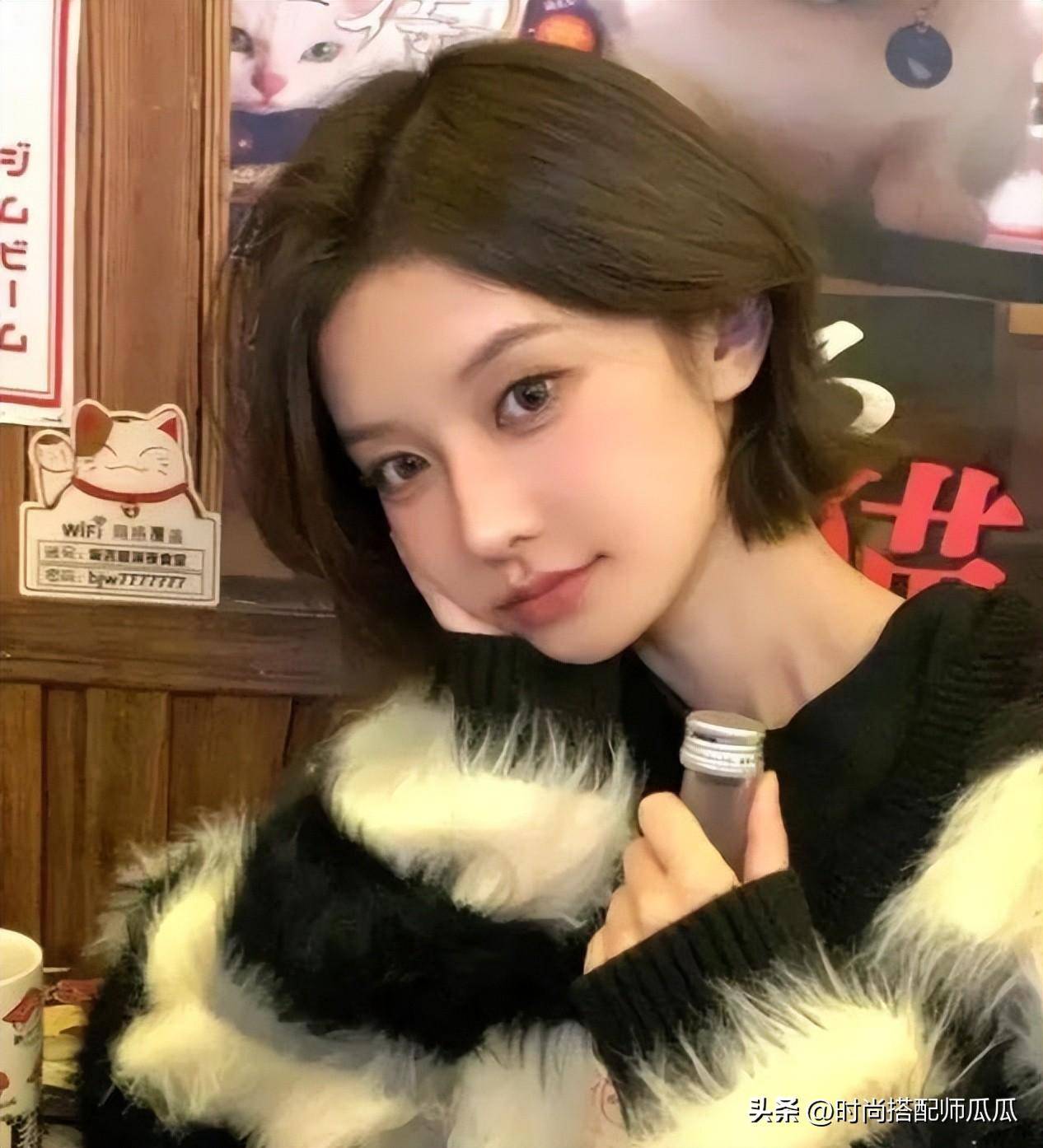 不可以忽视的,如果大家想要选择一种时尚洋气的刘海,可以试试空气刘海