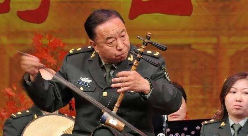 著名京胡演奏家迟彦春逝世_录音_战友_梨园