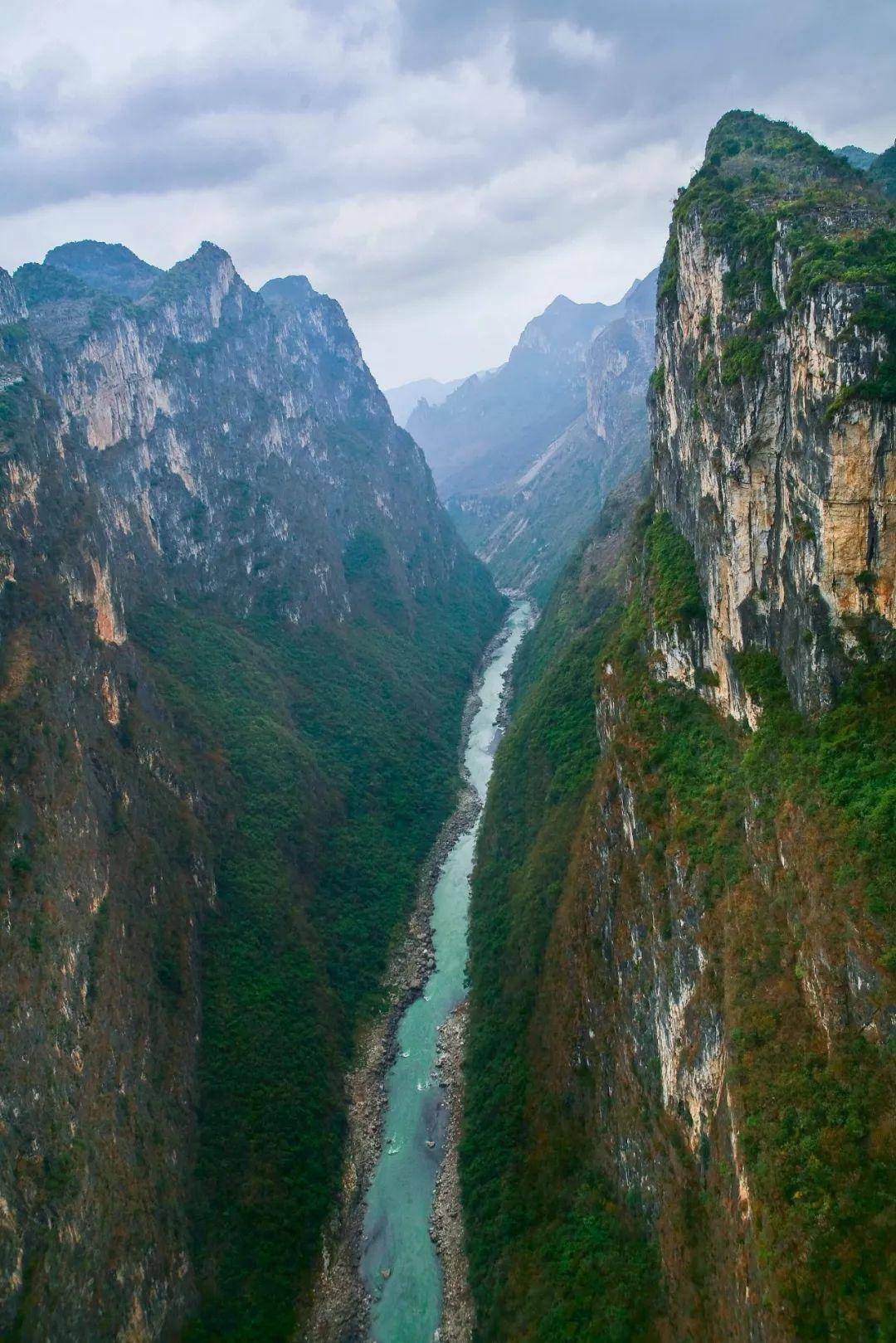 贵州,沿着河流"黔"行