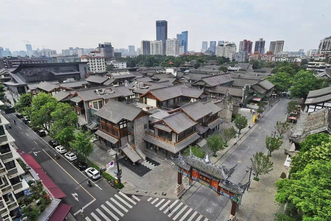 人勤春来早奋进正当时⑤特色街区激发城市活力以文化本底升级迭代消费