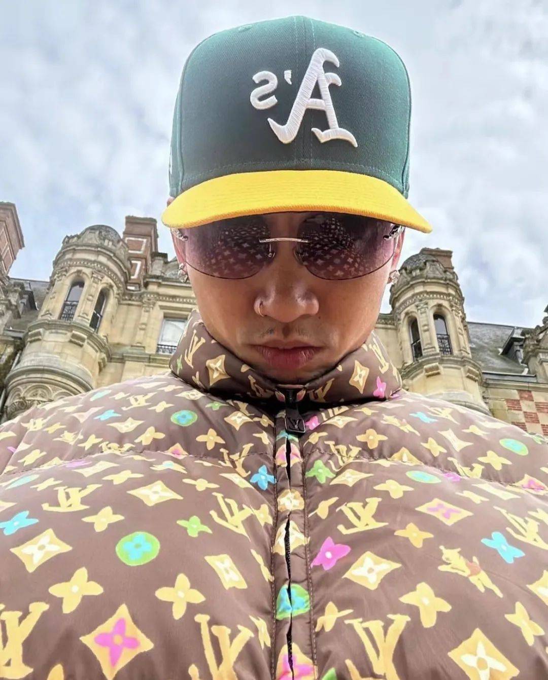 到马思唯参与,待遇都快赶上白敬亭和朱一龙等lv的代言人或品牌大使了