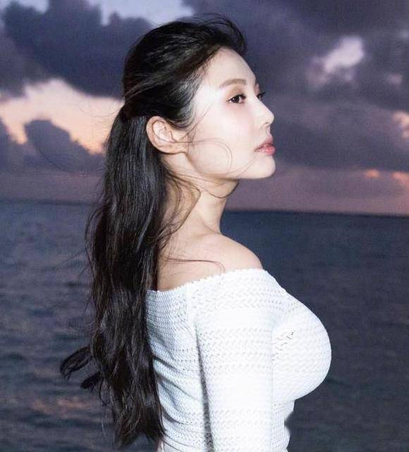 原创徐冬冬写真大赏完美身材与卓越演技共存让无数粉丝为之倾倒