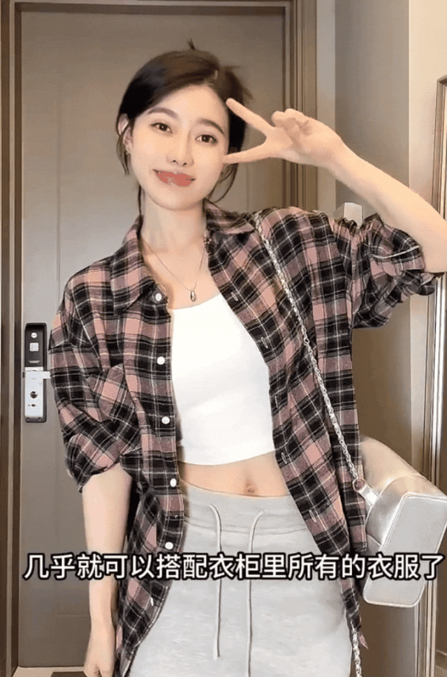 漏,难看又扎眼,穿再好看都掉档次无肩带内衣,乳贴更别说,下垂,易滑落