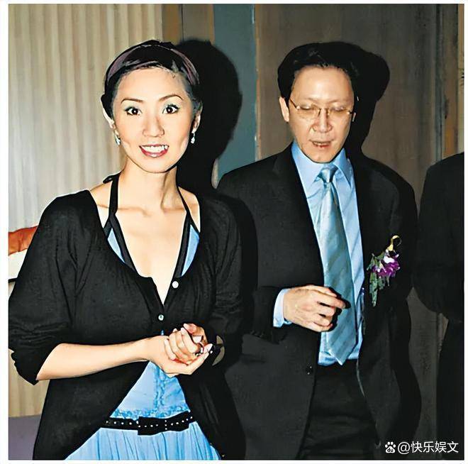 2003年,张敏与经纪人刘永辉相恋,后来结婚,一起生活至今.