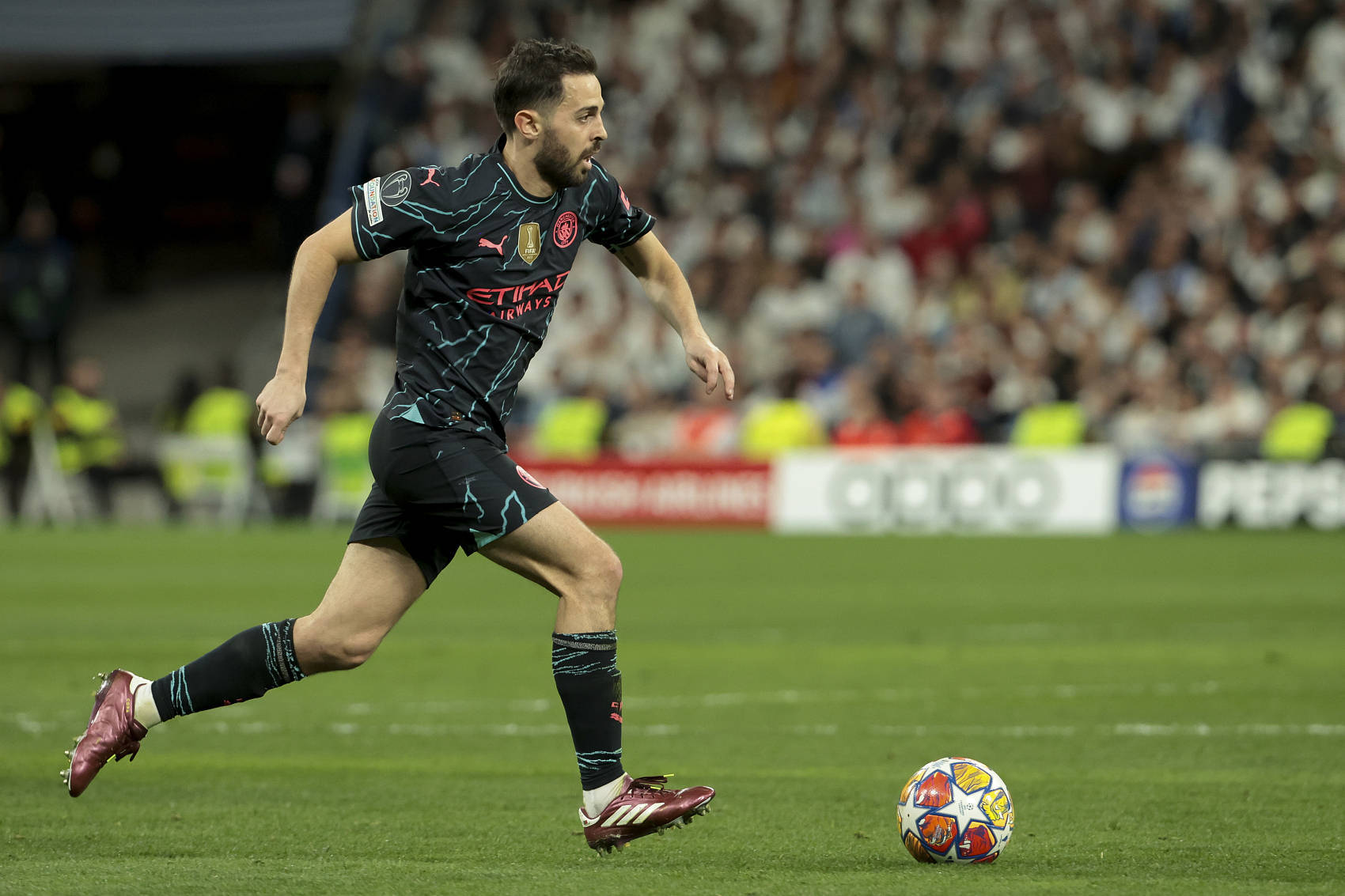 欧冠三记世界波点亮安切洛蒂纪录之夜皇马主场3比3战平曼城