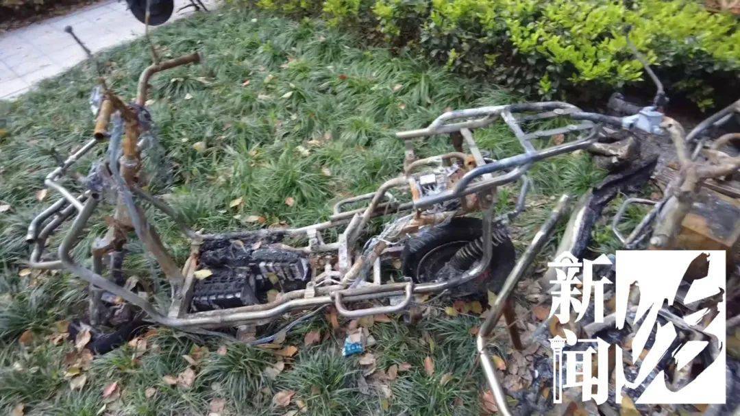 沪一住宅凌晨起火!门冲爆、居民呛醒…原因查清