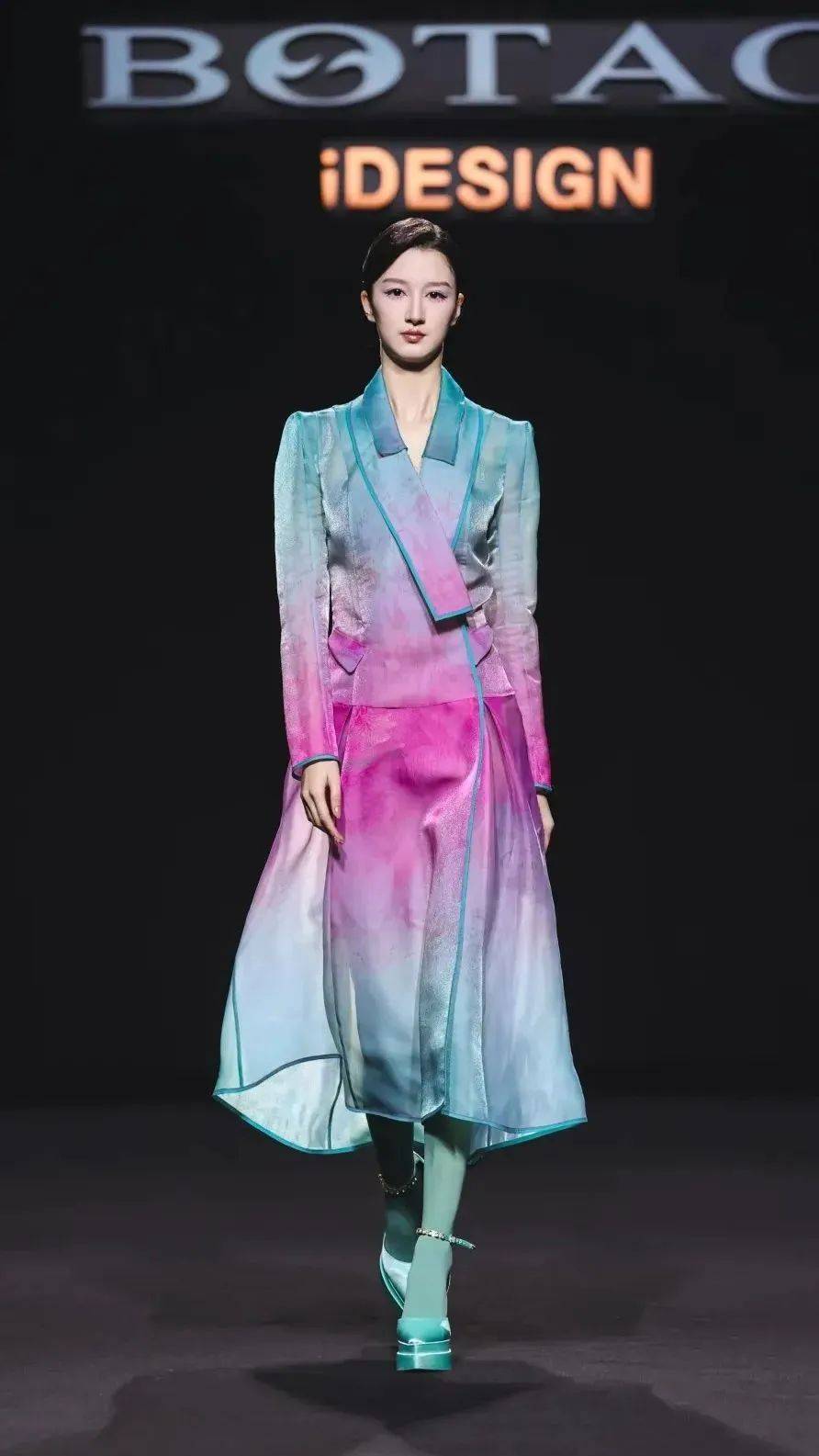 中国国际时装周上看起来有衣张力的服装长什么模样